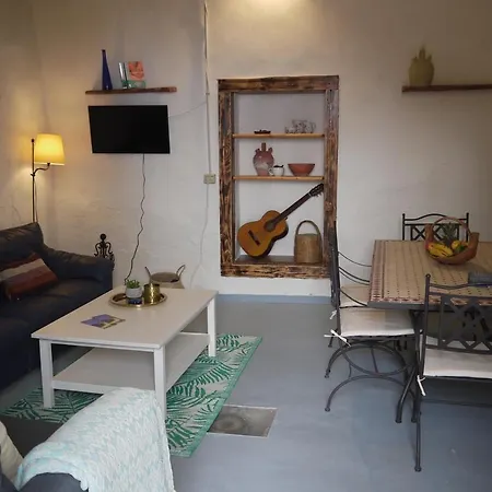 Holiday home Eco Holidays Cave House Justine *