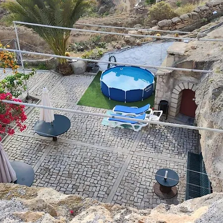 Eco Holidays Cave House Justine *