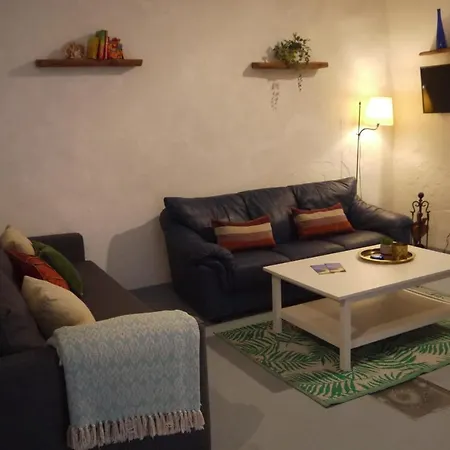 Eco Holidays Cave House Justine Ferienhaus *